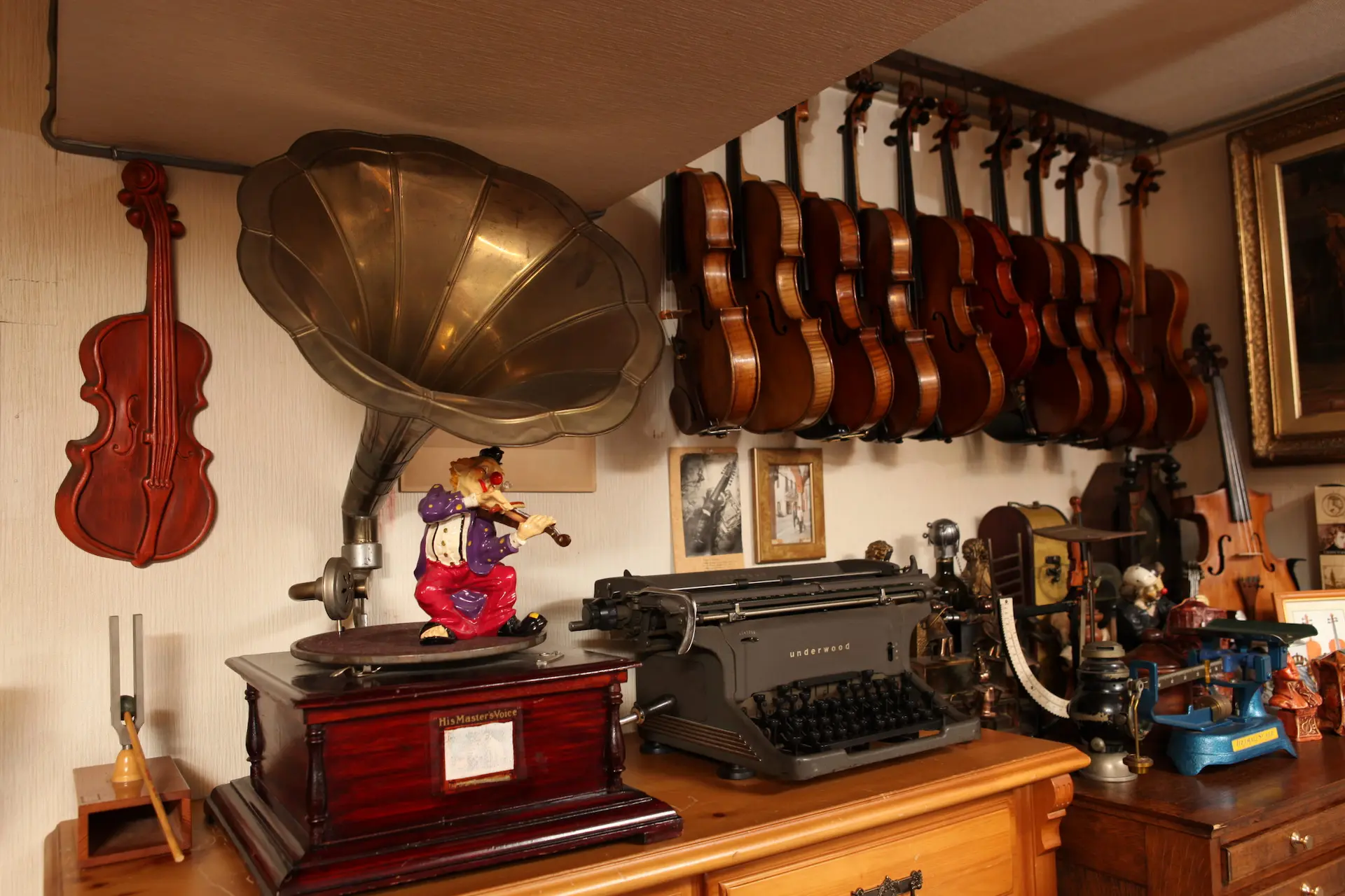 弦楽器 nicky Bowed Instruments — Finlay + Gage Musical Instruments